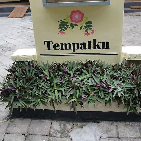 Tempatku Indonesian Restaurant And Rooms スンギギ エクステリア 写真