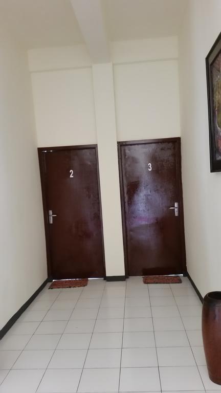Tempatku Indonesian Restaurant And Rooms スンギギ エクステリア 写真