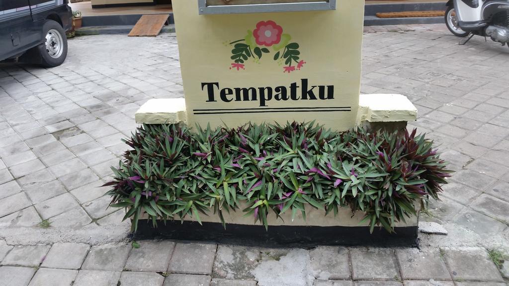 Tempatku Indonesian Restaurant And Rooms スンギギ エクステリア 写真