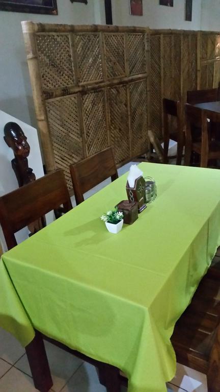 Tempatku Indonesian Restaurant And Rooms スンギギ エクステリア 写真