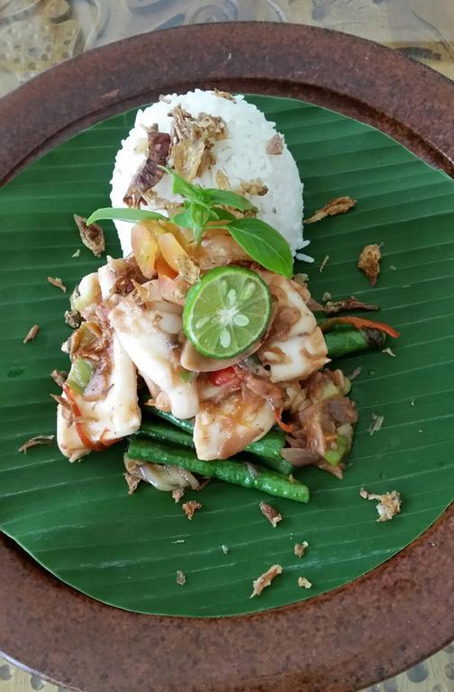 Tempatku Indonesian Restaurant And Rooms スンギギ エクステリア 写真