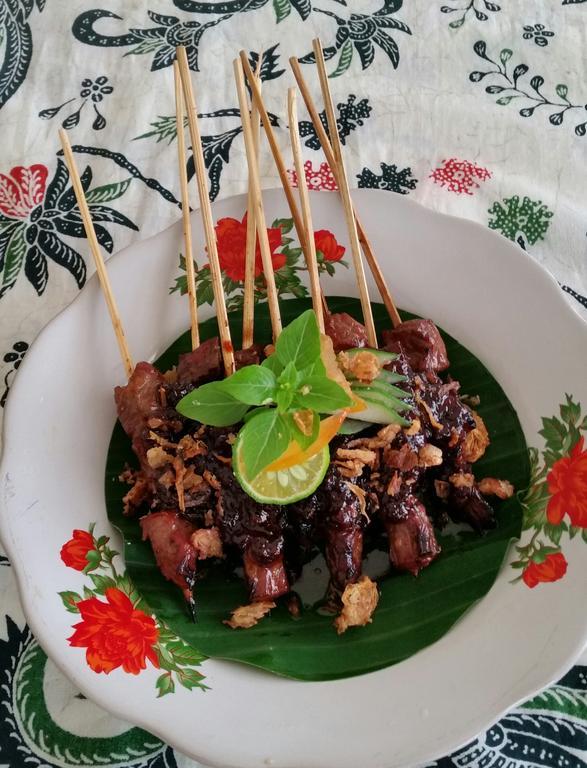 Tempatku Indonesian Restaurant And Rooms スンギギ エクステリア 写真