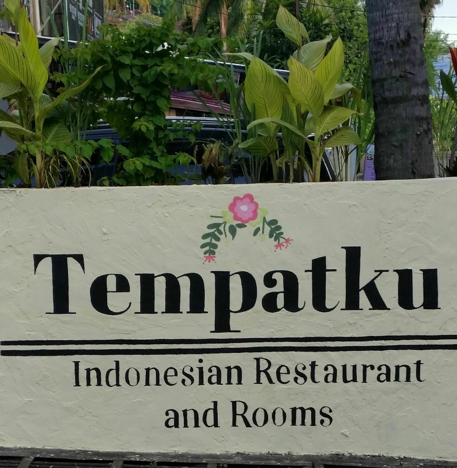 Tempatku Indonesian Restaurant And Rooms スンギギ エクステリア 写真